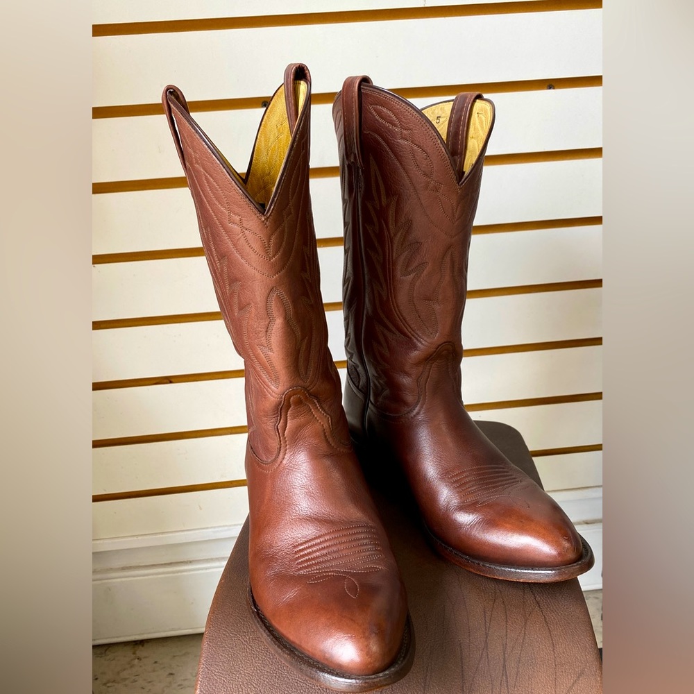 Nocona Mens Western Cowboy Boot. Size 10 Medium.